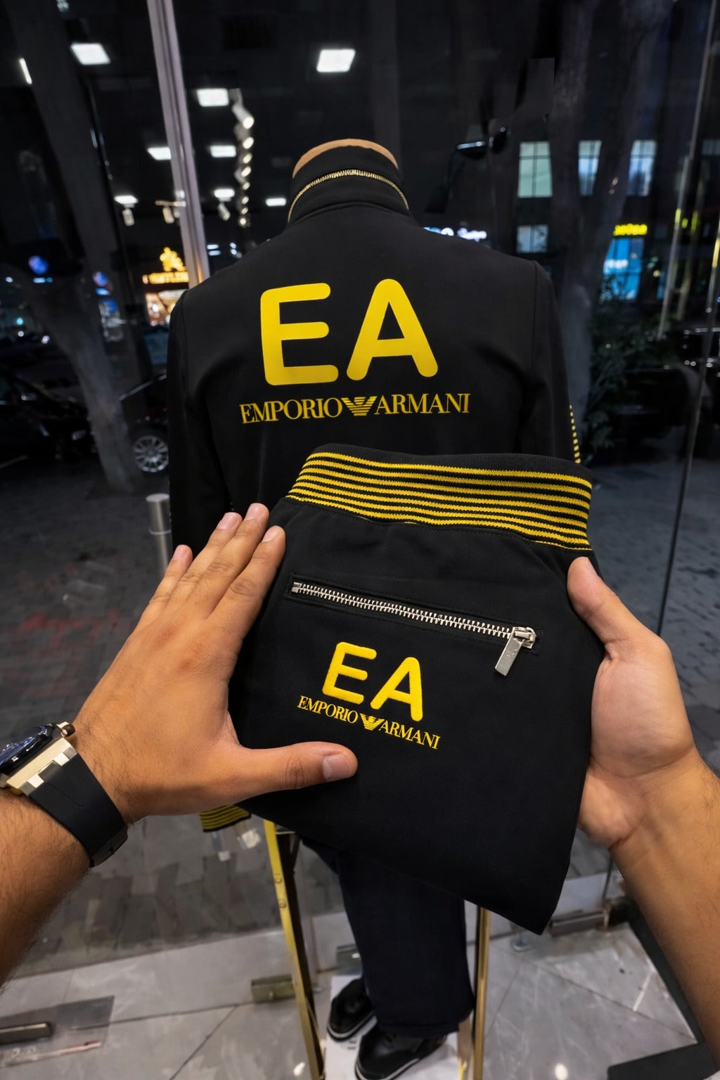 Men’s Premium Two-Piece Tracksuit Set – Zip Jacket & Jogger Pants- (W-18)