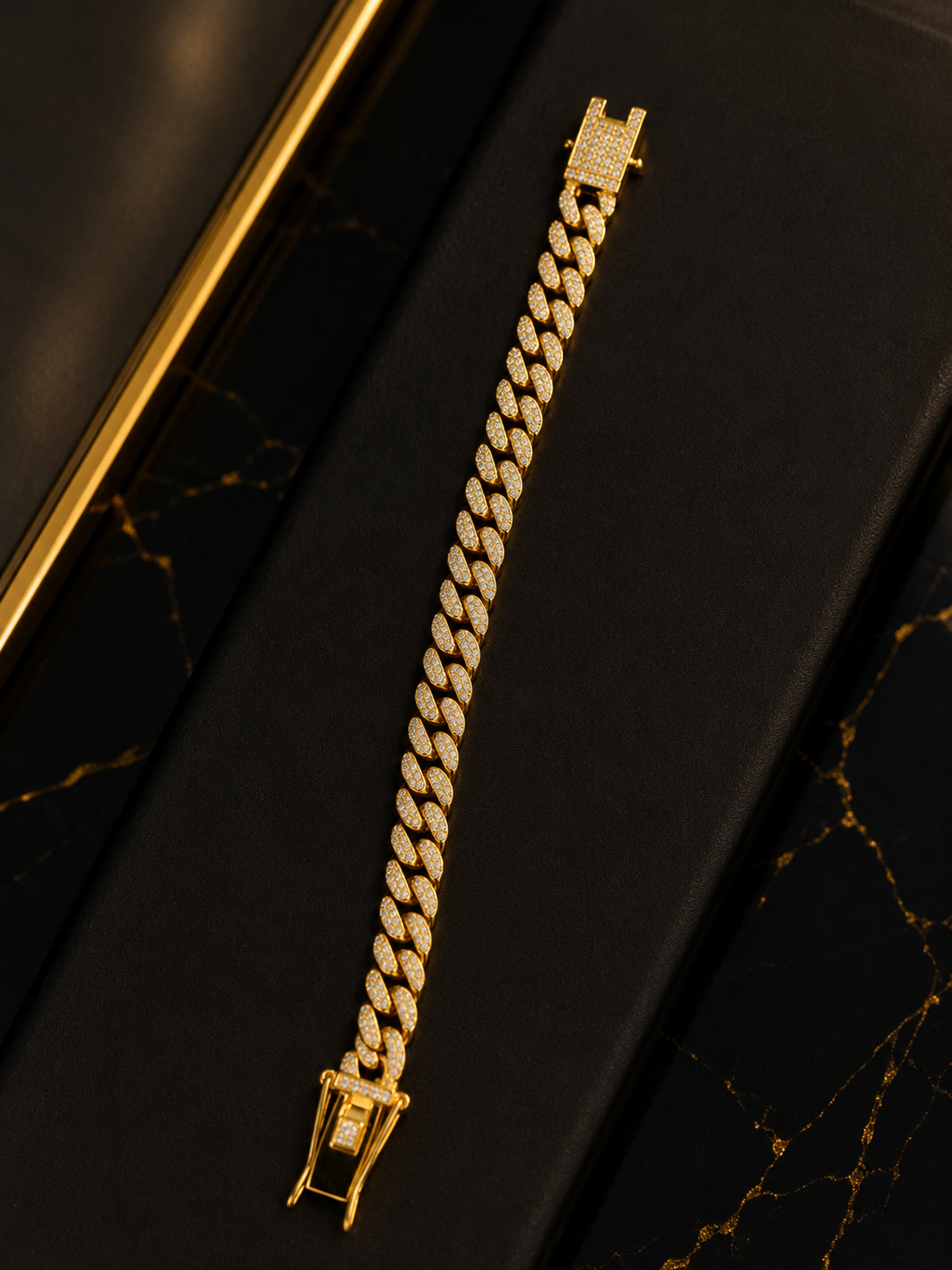 (B-1)  Luxury Iced Cuban Link Gold Bracelet – Premium Diamond-Cut Hip Hop Bracelet for Men